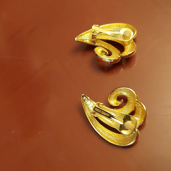 Alfred Sung vintage oversized earrings - Picture 5 of 10